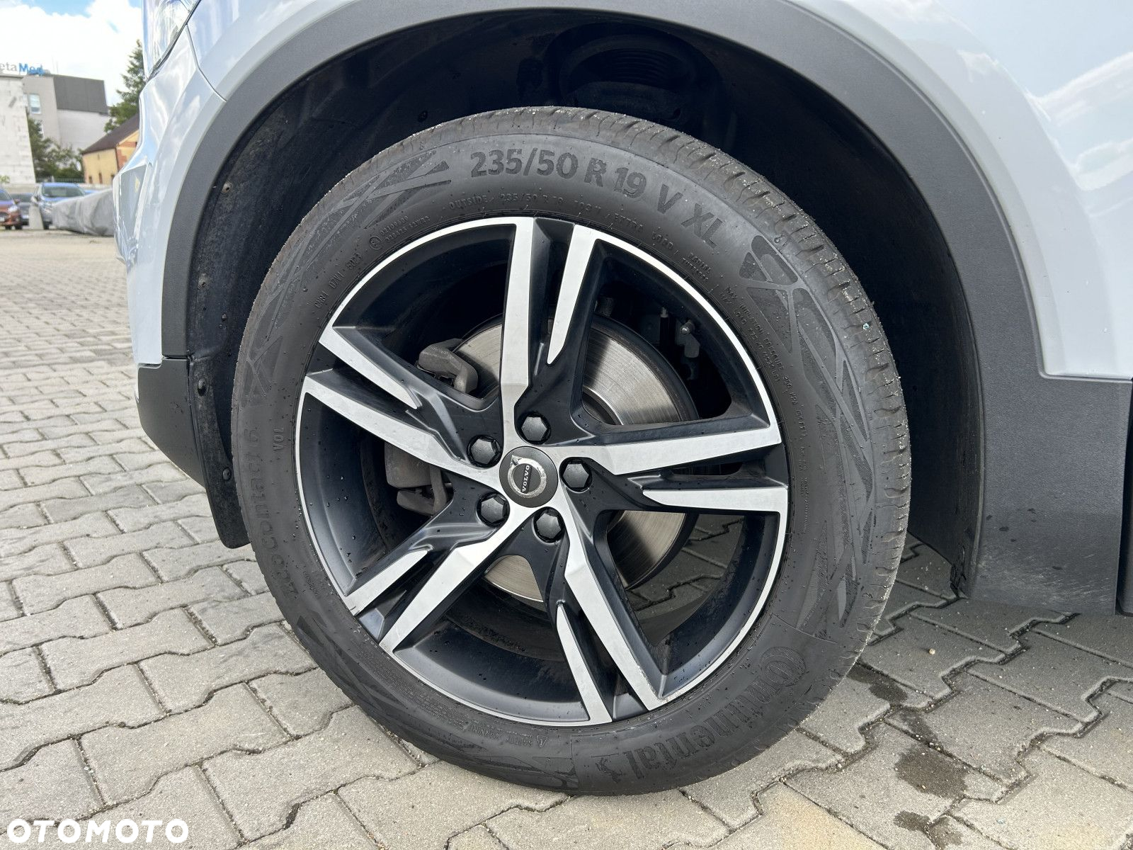 Volvo XC 40 - 32