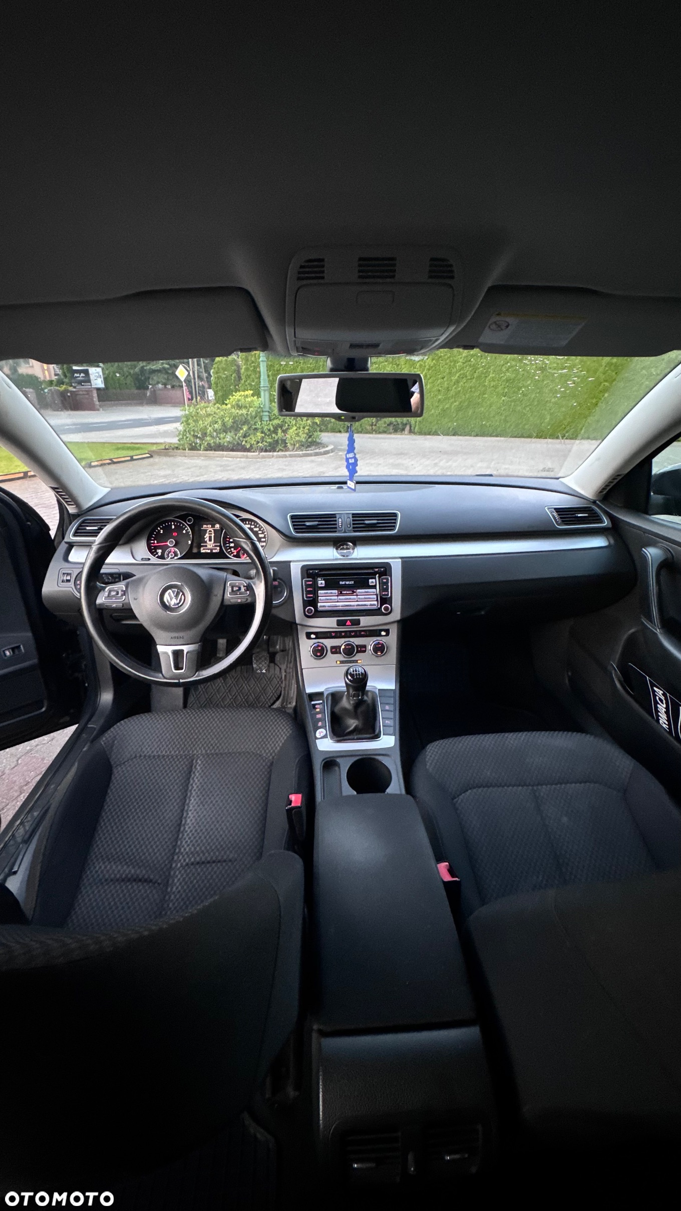 Volkswagen Passat 1.6 TDI Business Line - 5