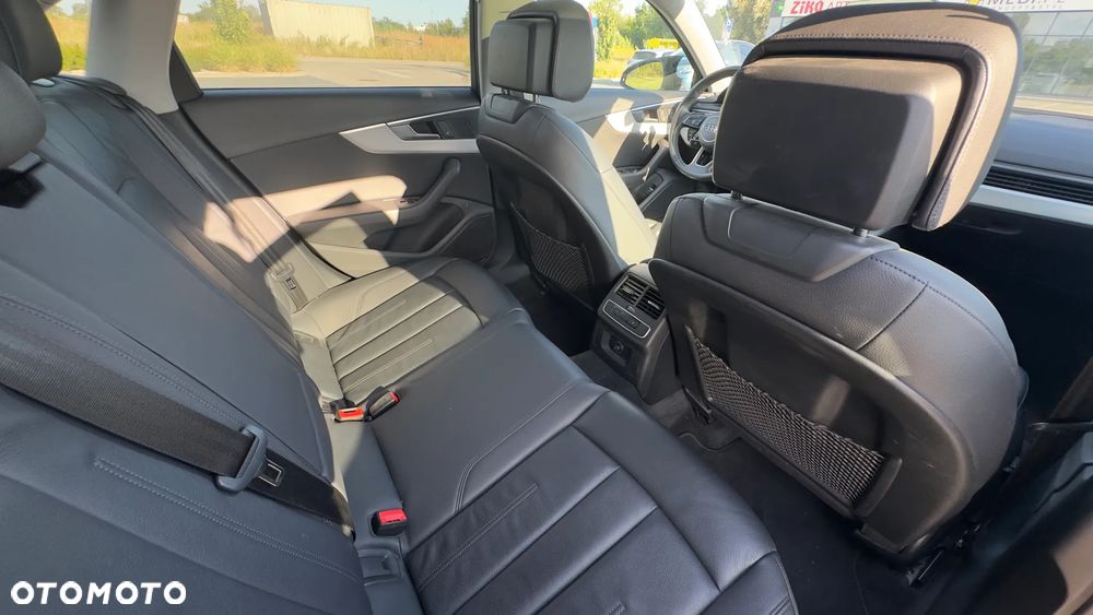 Audi A4 Limousine - 11