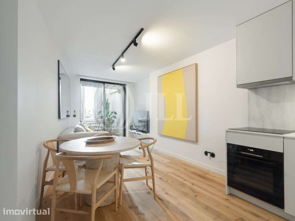 Apartmento T0, com terraço e vista mar, no Porto - Grande imagem: 4/23
