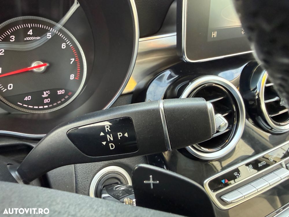 Mercedes-Benz C - 23