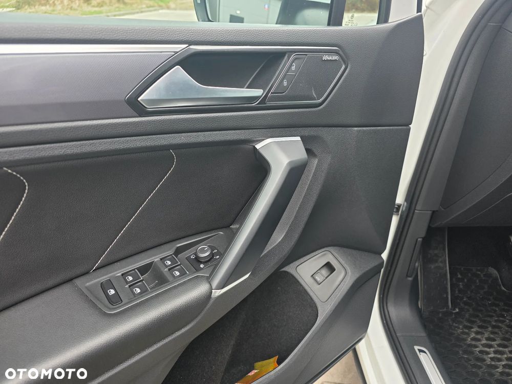 Volkswagen Tiguan - 24