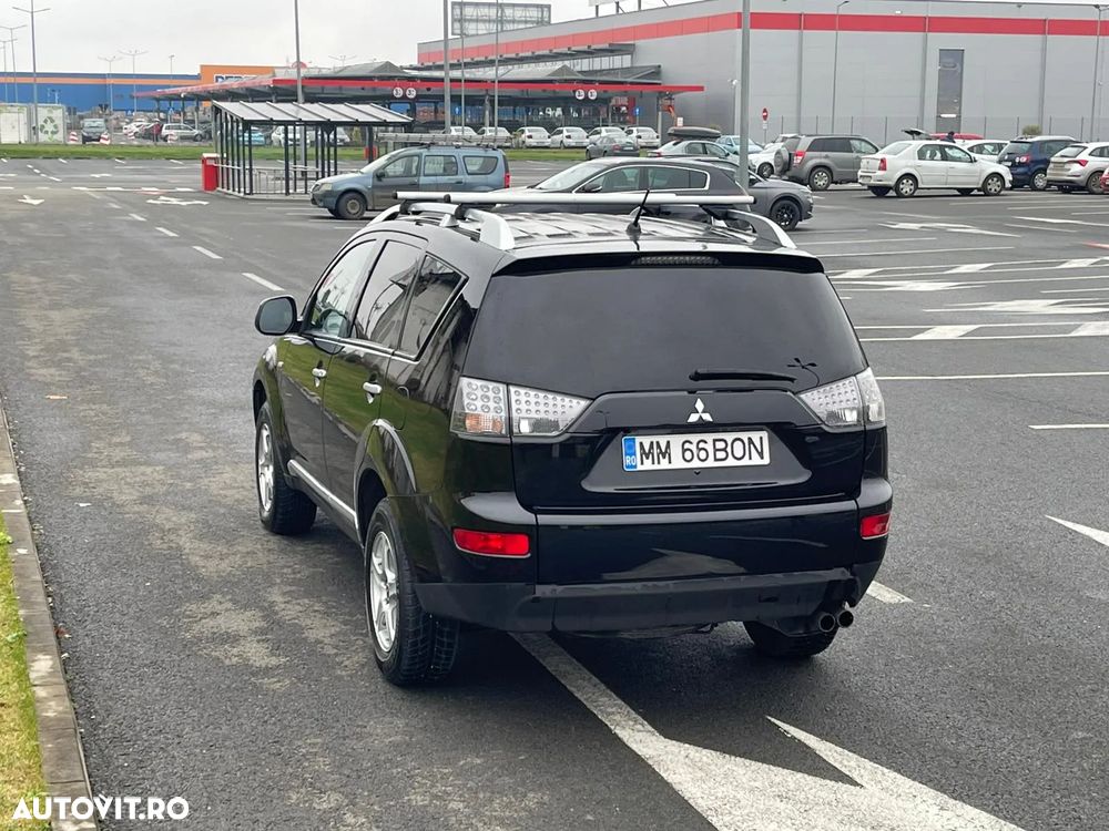 Mitsubishi Outlander 2.2 DI-D 4WD Invite - 2