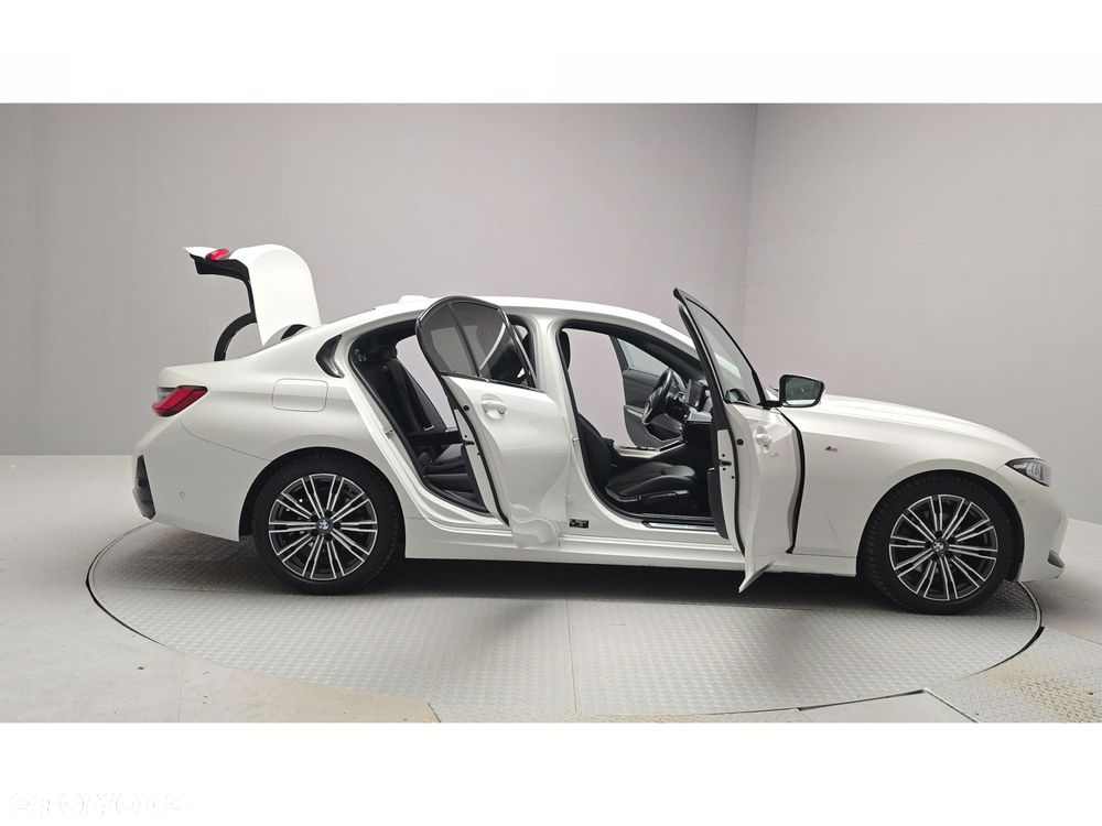 BMW Seria 3 - 11