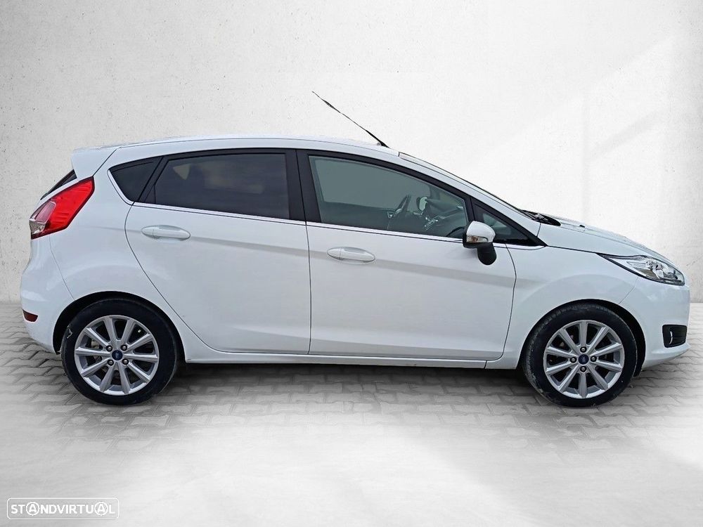 Ford Fiesta 1.5 TDCi Titanium - 4