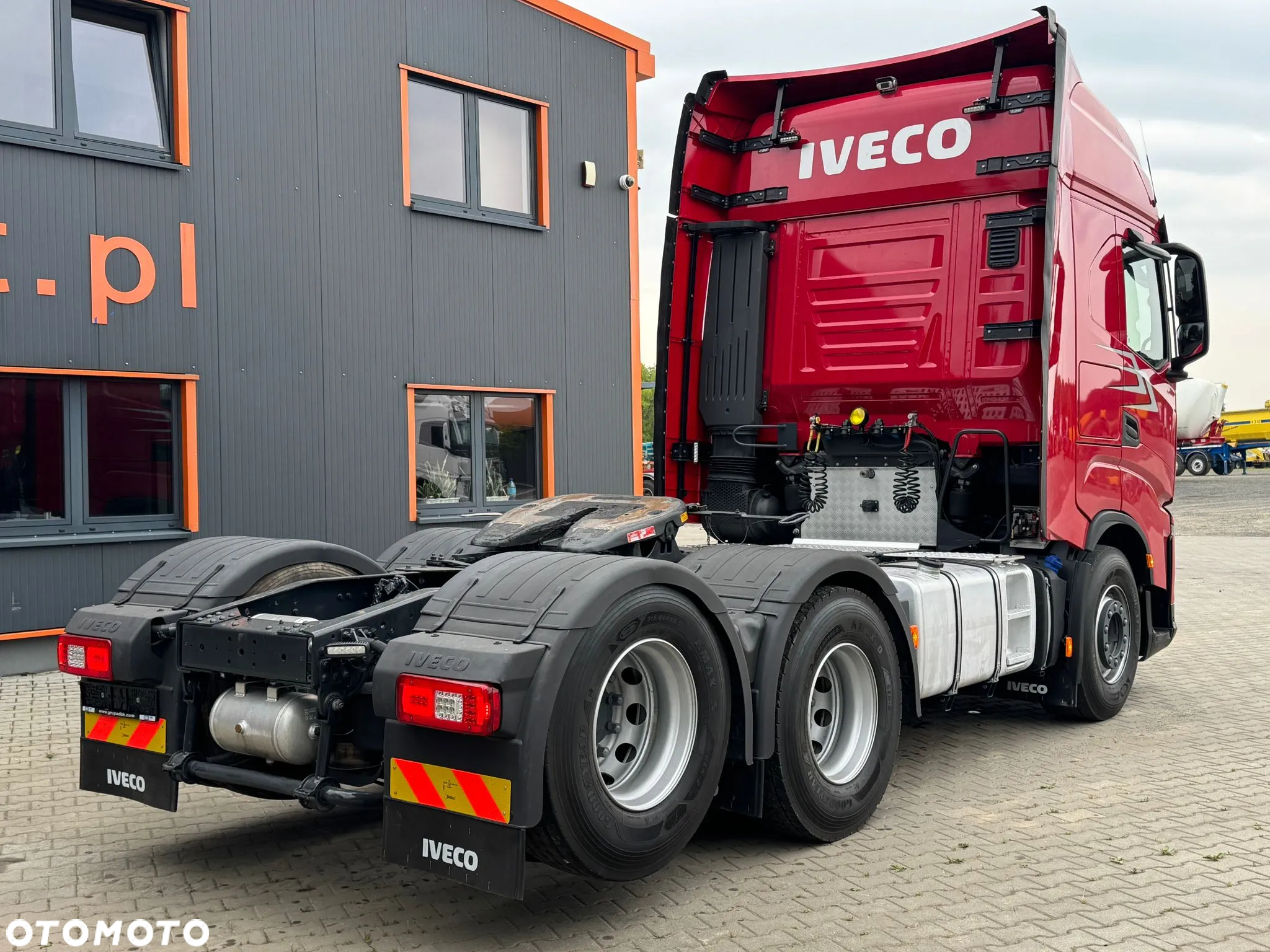 Iveco S-WAY 570 6x2 EURO6 BOOGIE CIĄGNIK SIODŁOWY Z HYDRAULIKĄ - 5