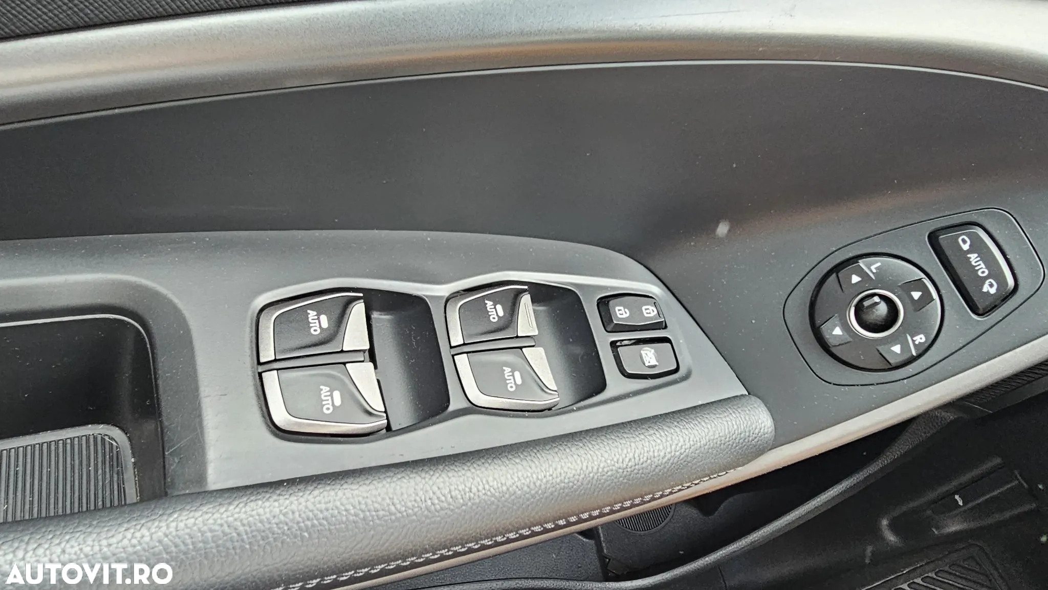 Hyundai Santa Fe 2.0 DSL 4WD Comfort - 8