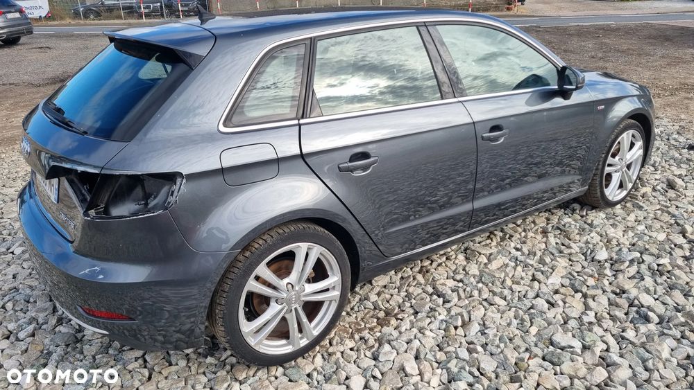 Audi A3 Sportback 35 TFSI S line - 11