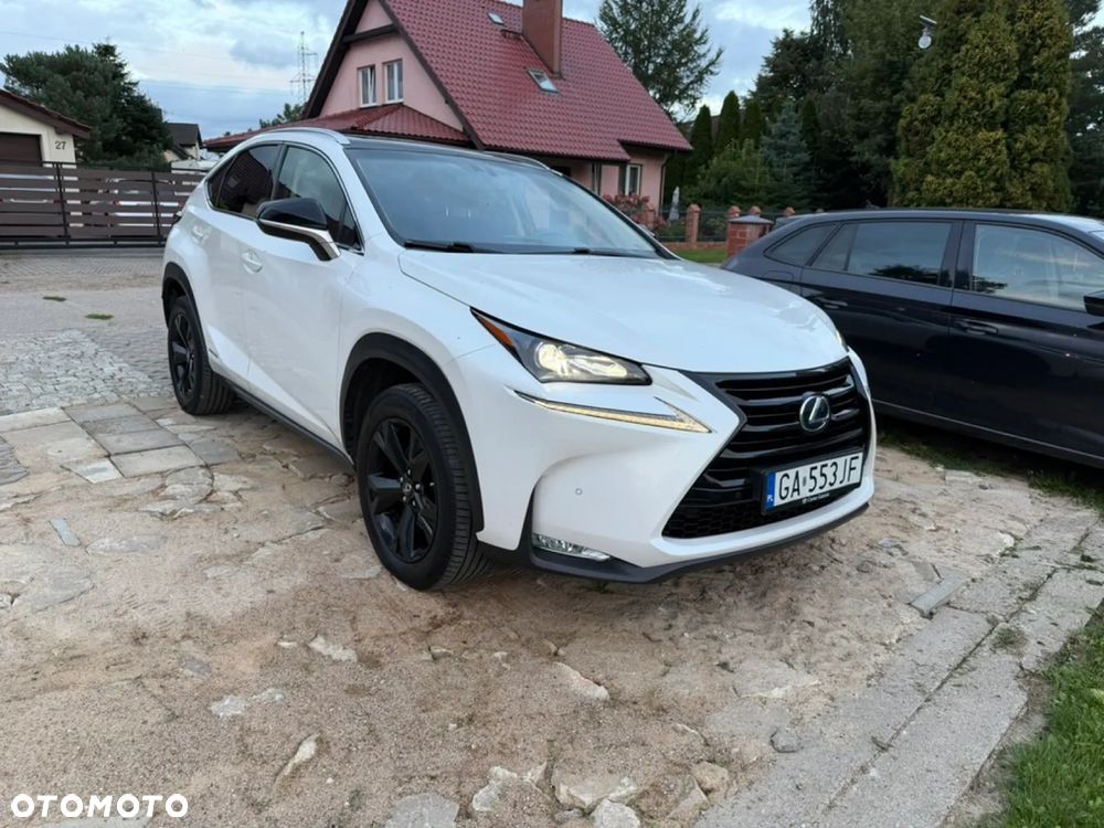 Lexus NX 300h Elite AWD - 3