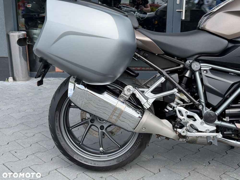 BMW RS - 6