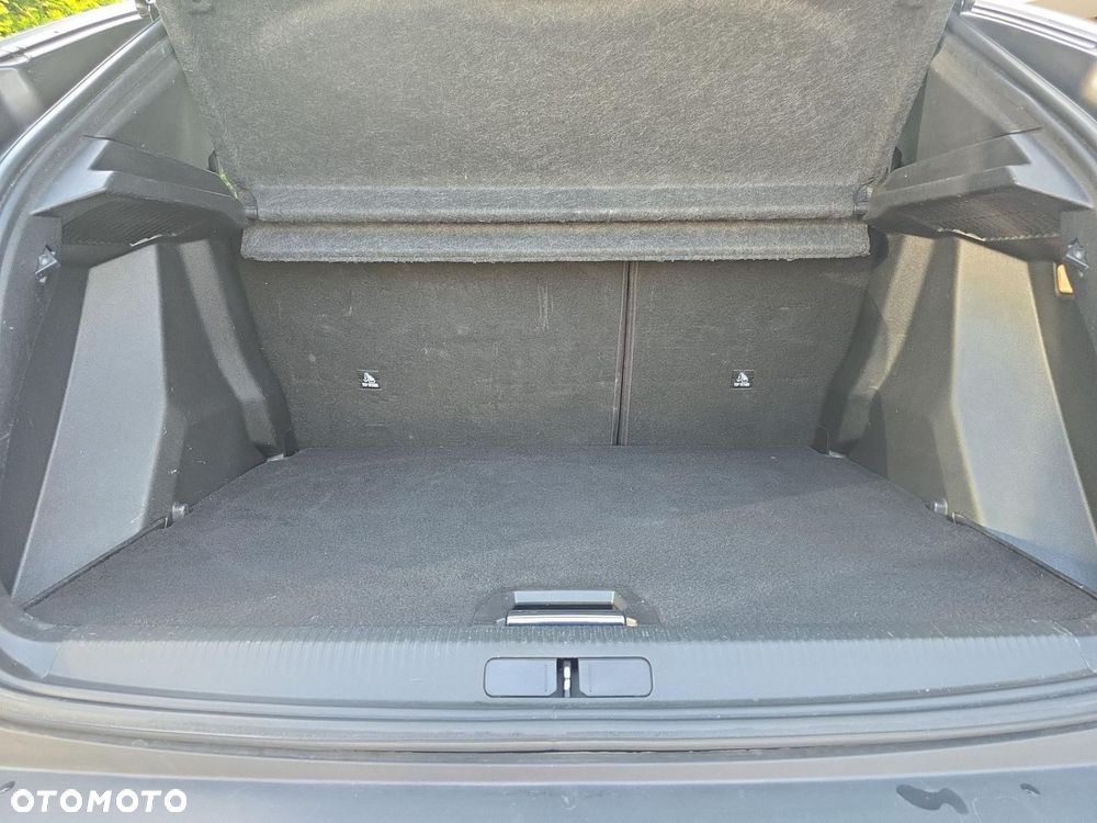 Peugeot 2008 1.5 BlueHDi Allure Pack S&S EAT8 - 24