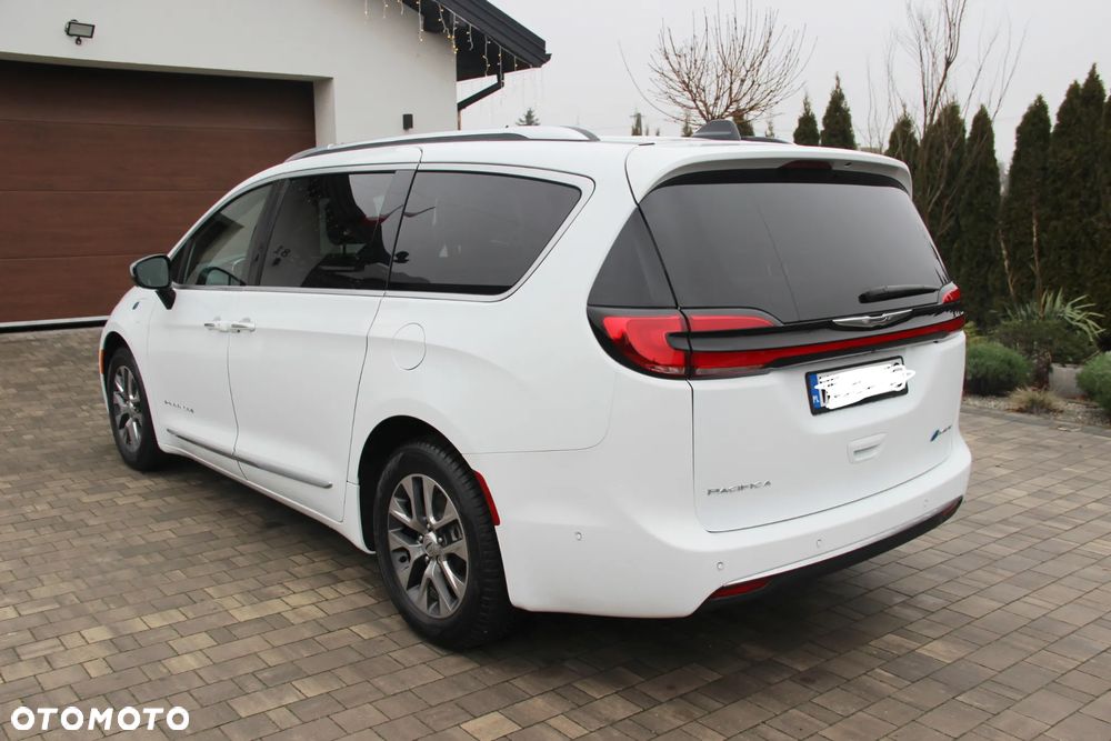 Chrysler Pacifica - 7