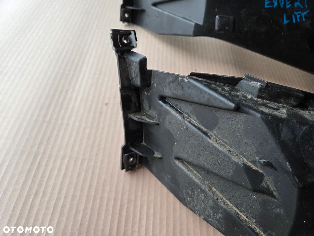 Ślizg mocowanie zderzaka prawy przód Peugeot Expert III LIFT   9849395380 - 2