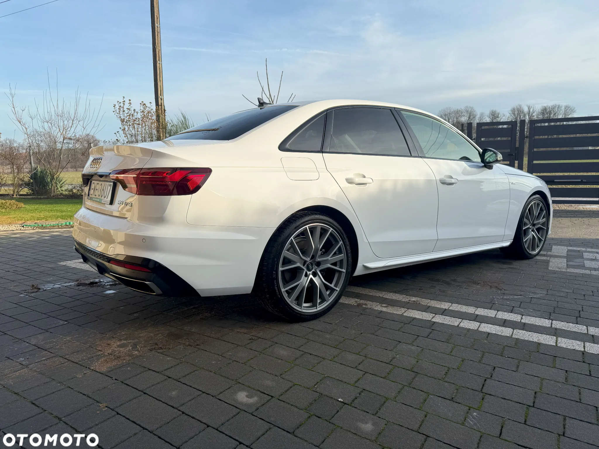 Audi A4 - 4
