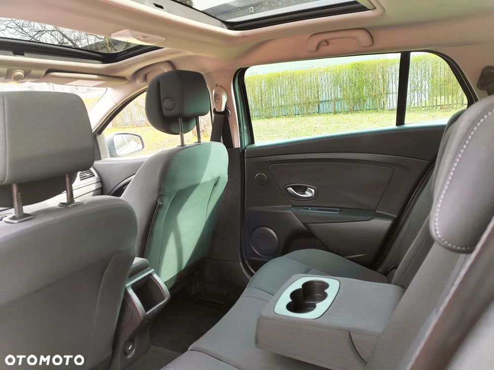 Renault Megane 1.6 16V Generation - 8