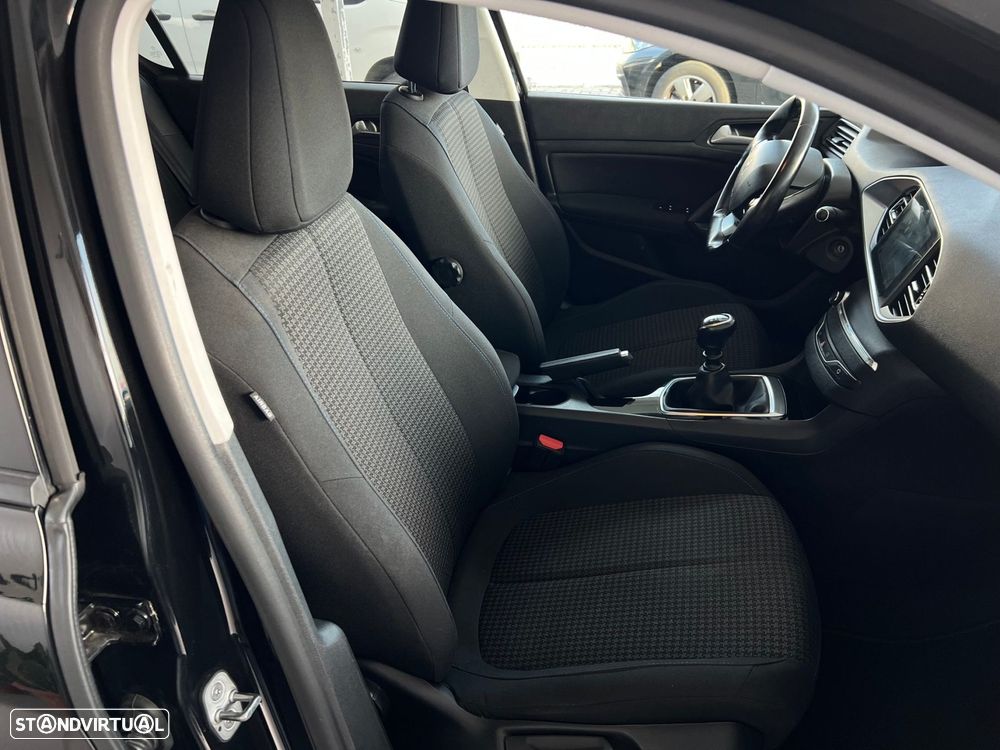 Peugeot 308 1.5 BlueHDi Style - 26