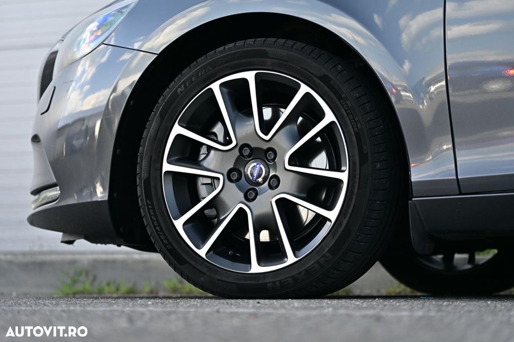 Volvo V40 - 33
