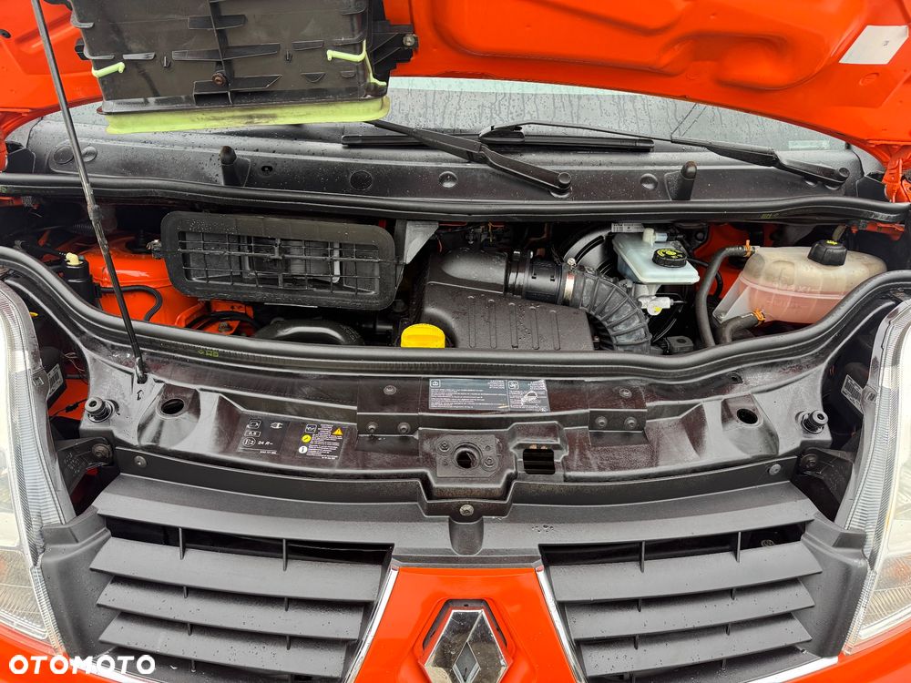 Renault TRAFIC - 16
