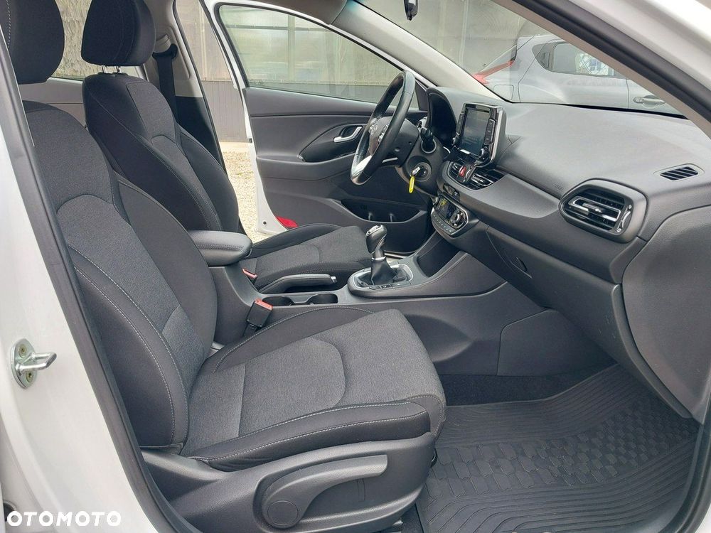 Hyundai i30 1.5 DPI Comfort - 14