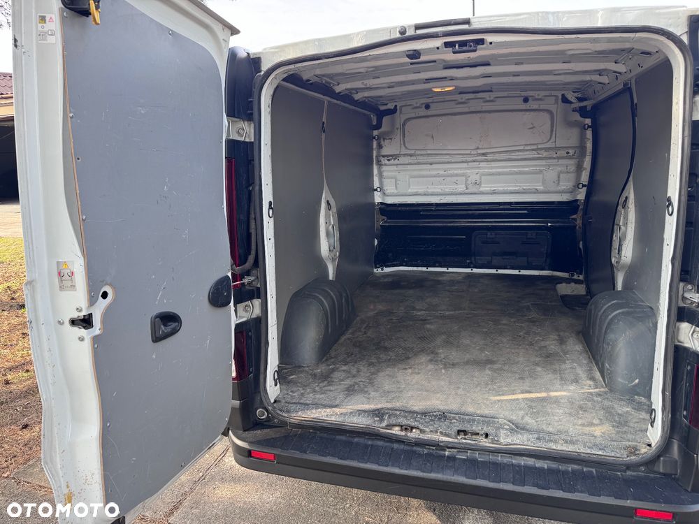 Renault TRAFIC - 11