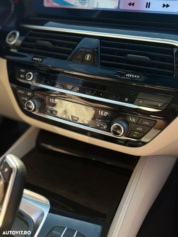 BMW Seria 5 540d xDrive AT MHEV - 19