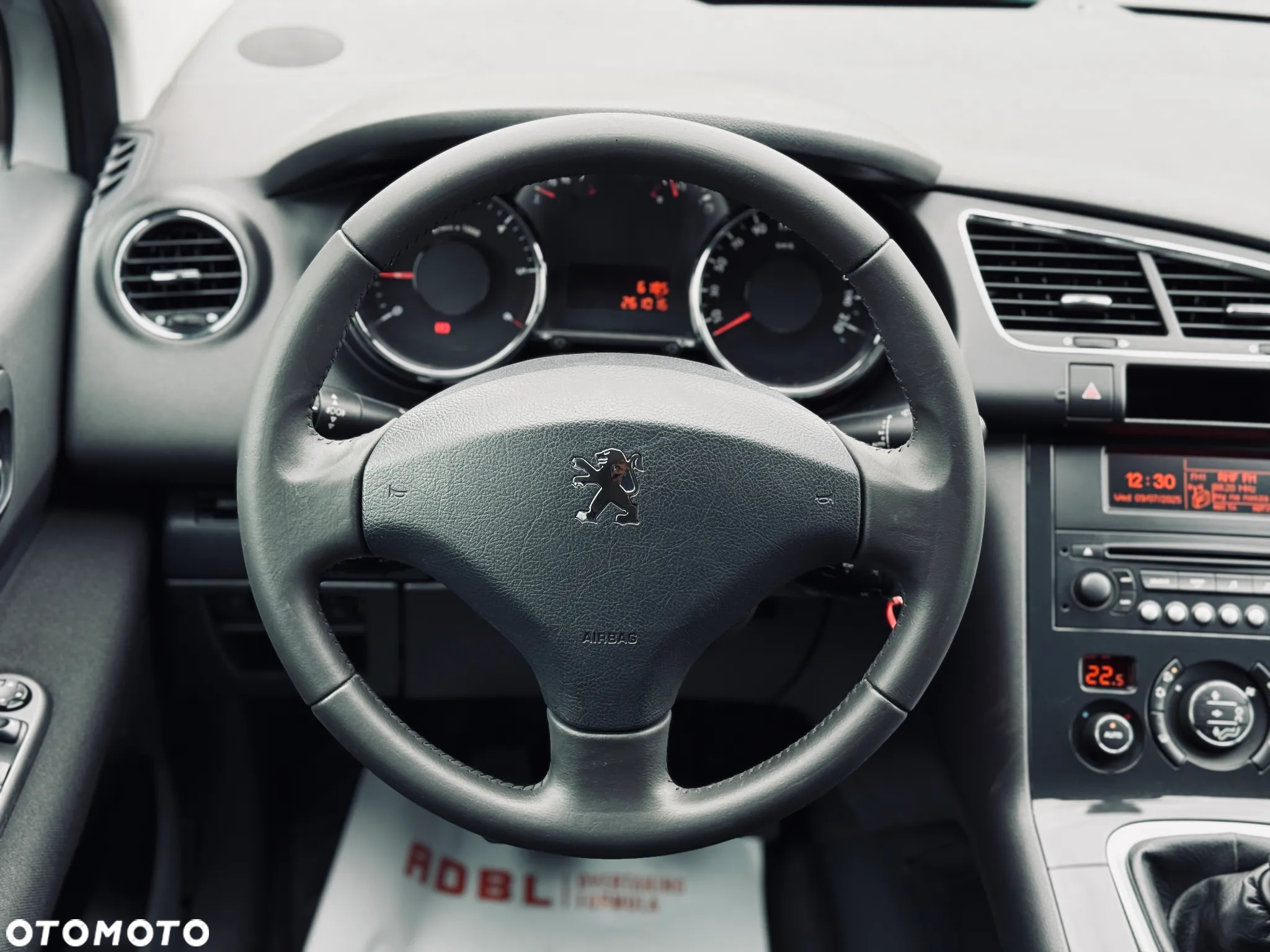Peugeot 3008 HDi FAP 110 Platinum - 28