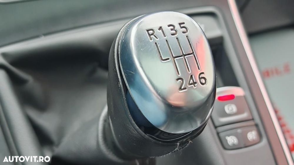 Renault Grand Scenic - 16