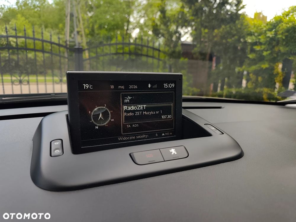 Peugeot 3008 1.6 BlueHDi Allure S&S - 21