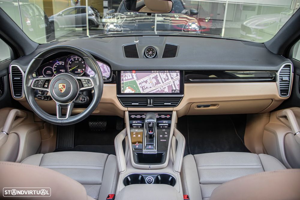 Porsche Cayenne E-Hybrid - 12