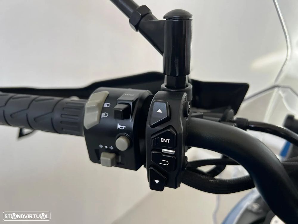 CF Moto 650MT - 13