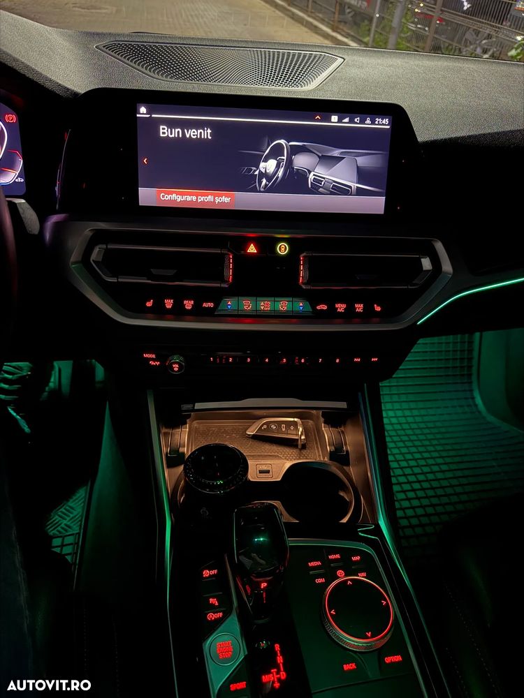 BMW Seria 3 330i Aut. Sport Line - 35