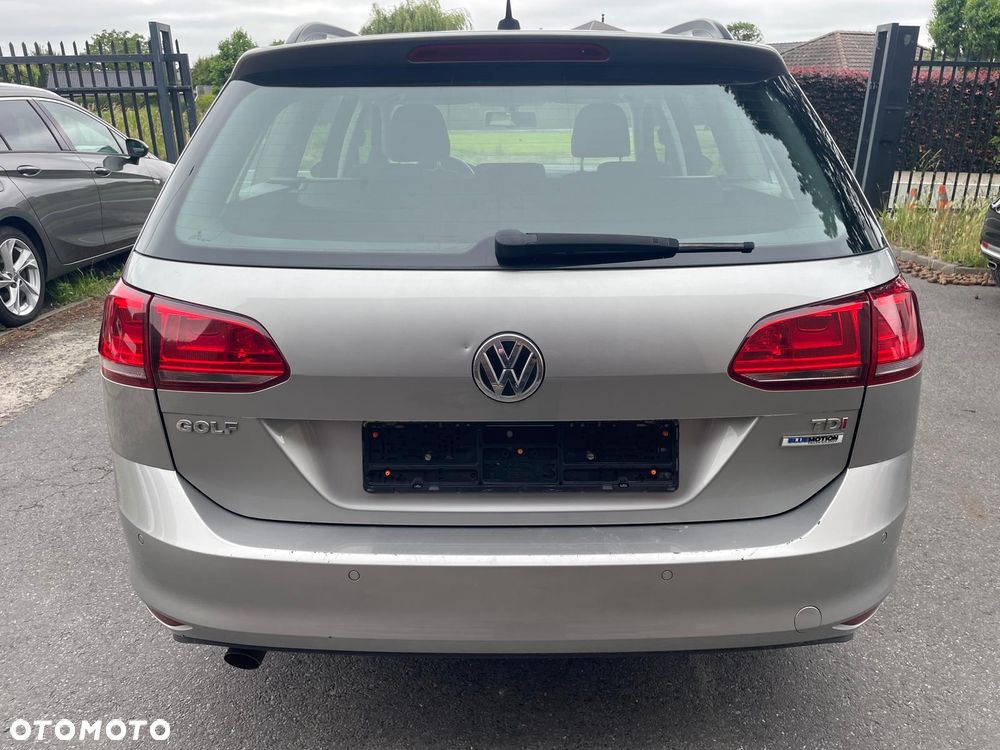 Volkswagen Golf - 5