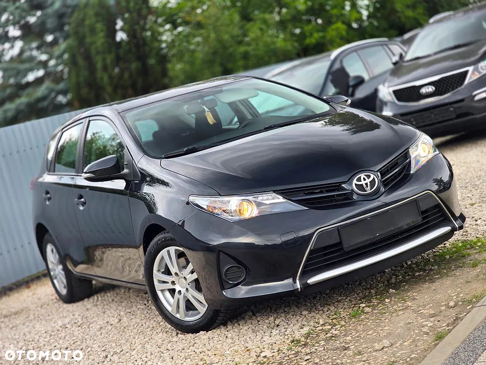 Toyota Auris 1.33 Dual-VVT-i Comfort - 2