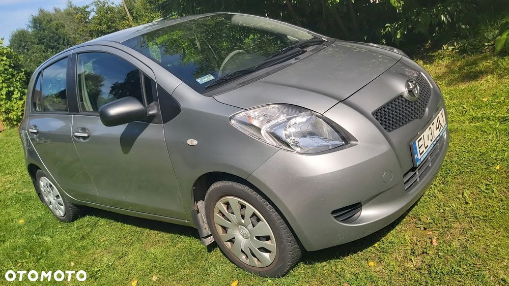 Toyota Yaris - 7