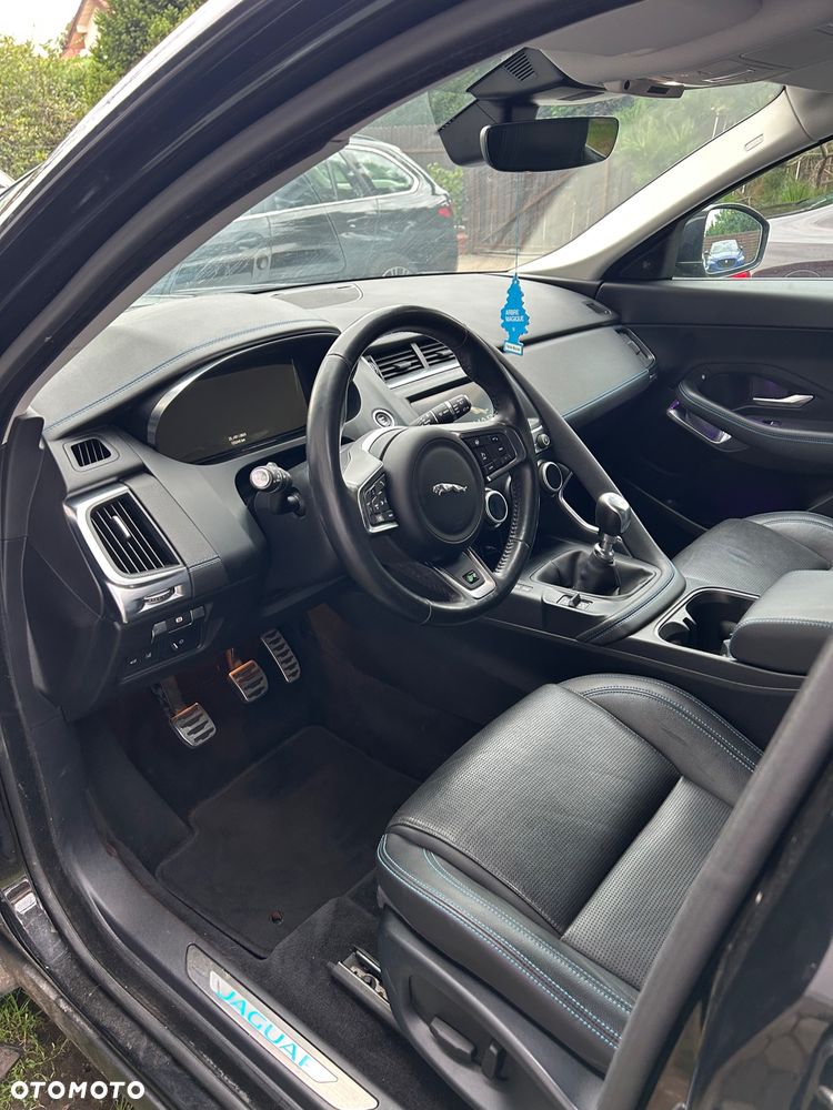 Jaguar E-Pace D150 R-Dynamic S - 4