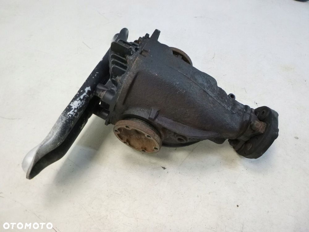 MERCEDES S W200 3.2B V6 MOST TYŁ DYFERENCJAŁ - 7