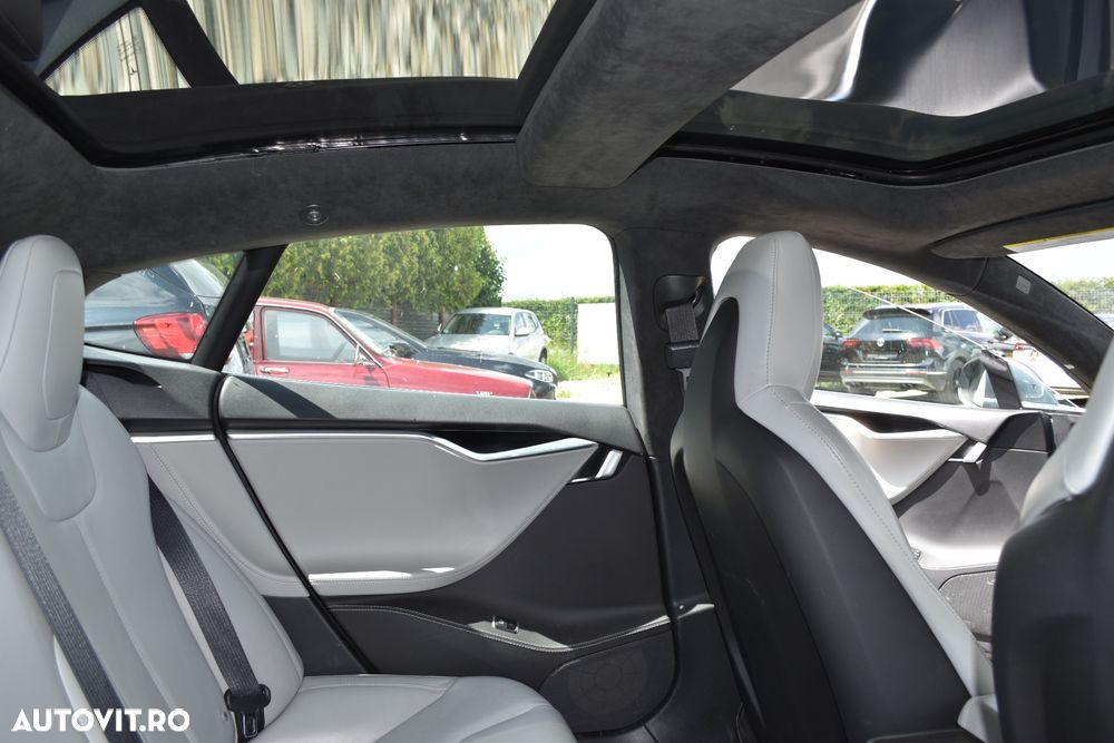 Tesla Model S 85D Allradantrieb - 17