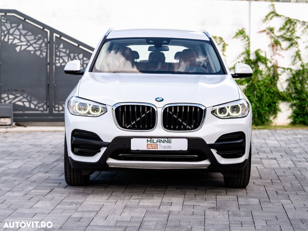 BMW X3 xDrive20d AT Luxury Line - 2