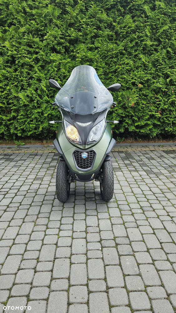 Piaggio MP-3 - 18