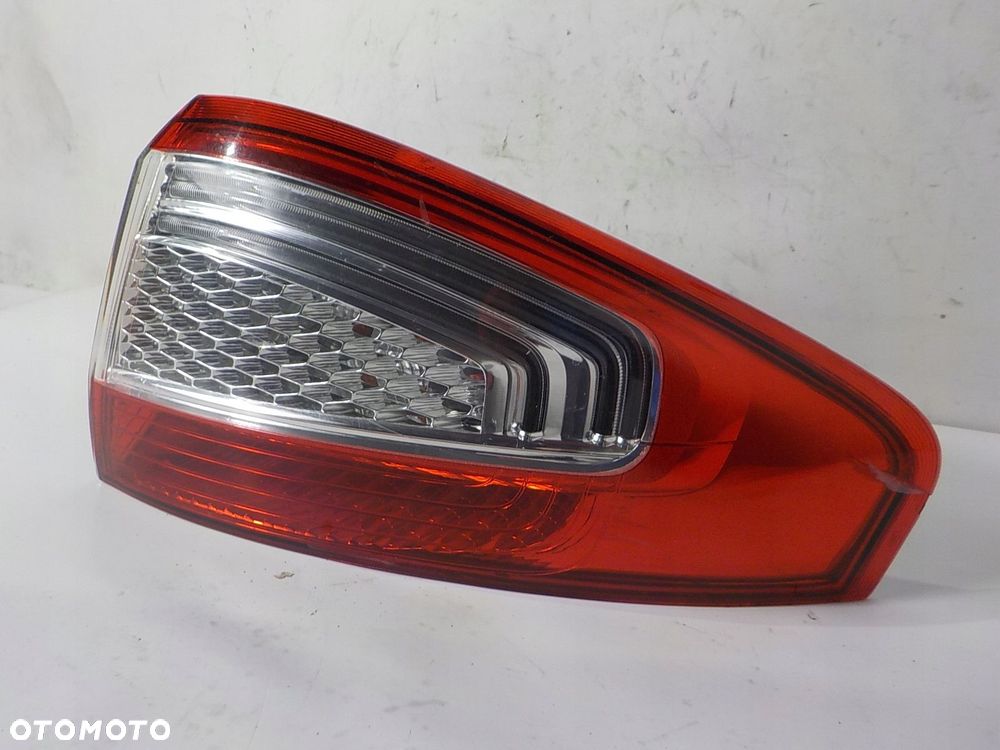 FORD MONDEO IV MK4 LIFT LAMPA PRAWA TYŁ TYLNA LED - 2