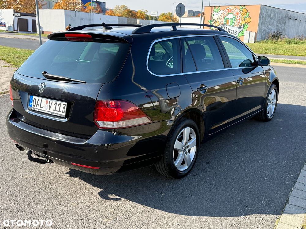 Volkswagen Golf - 11