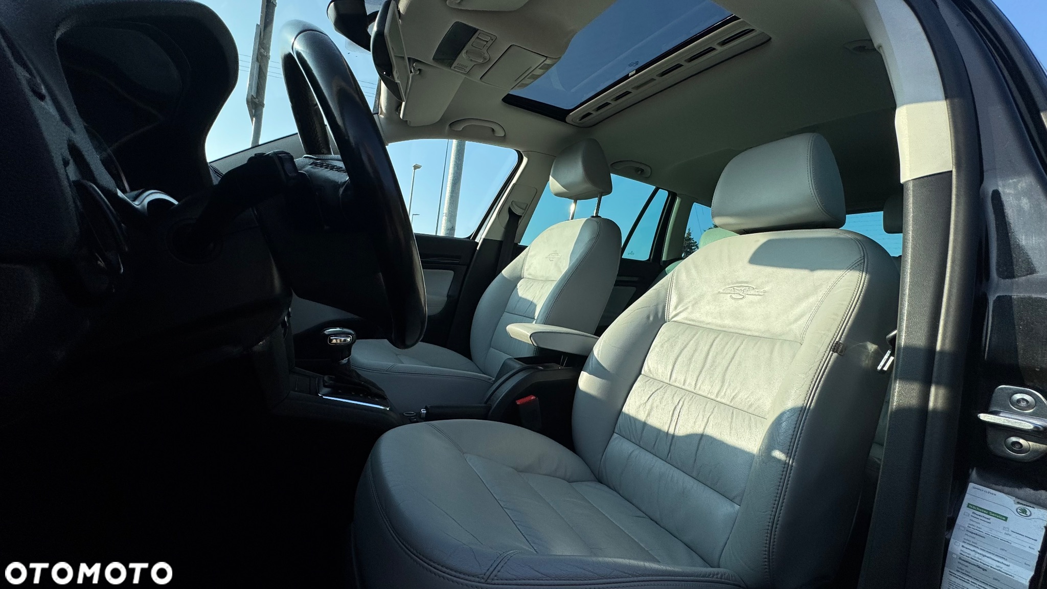 Skoda Octavia 1.8 TSI DSG L&K - 17