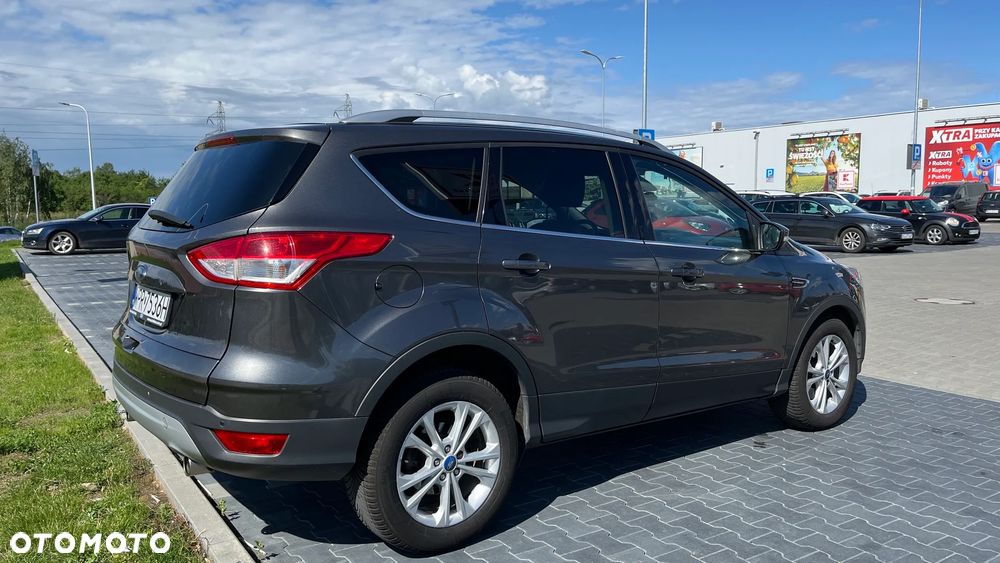 Ford Kuga 2.0 TDCi AWD Titanium - 4