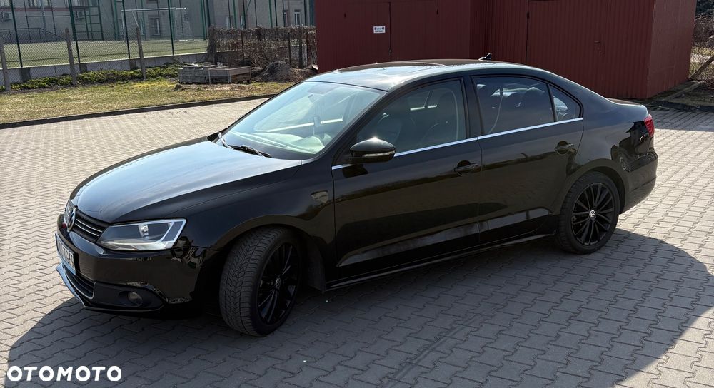 Volkswagen Jetta - 8