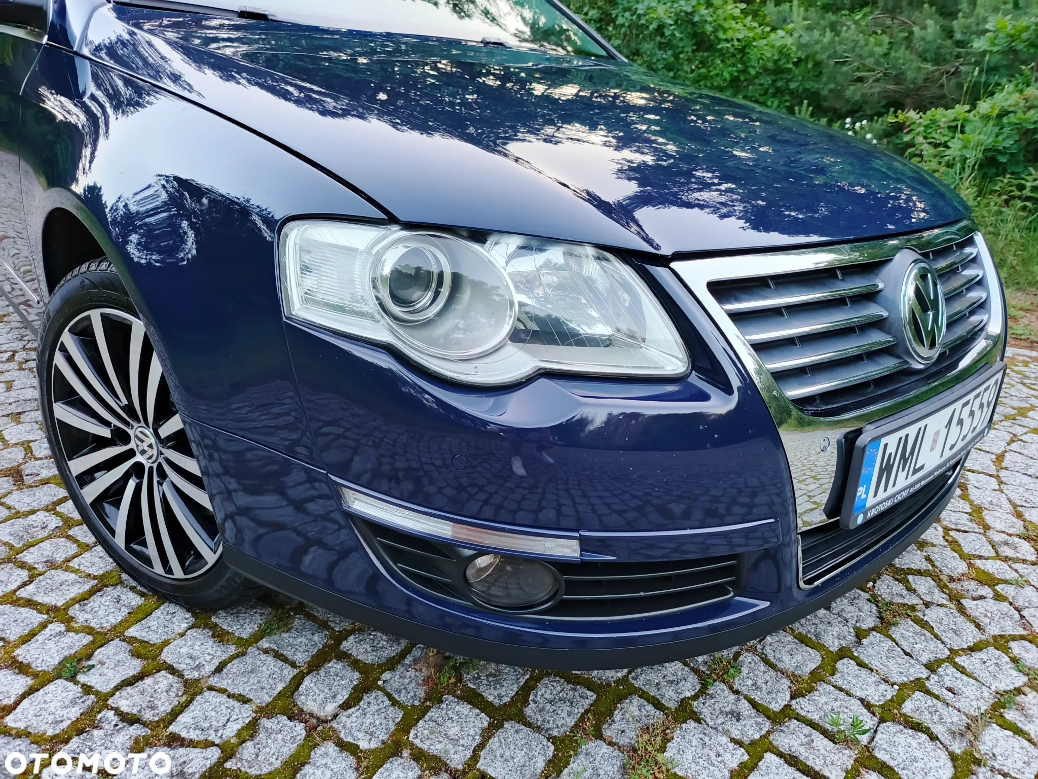 Volkswagen Passat 2.0 TDI DPF Highline - 29