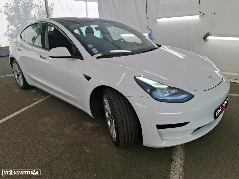 Tesla Model 3 Standard Range Plus RWD - 3