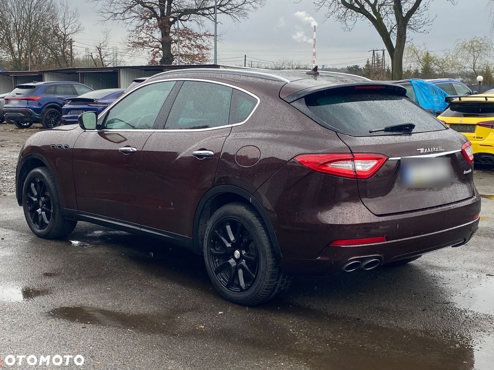 Maserati Levante S Q4 - 11