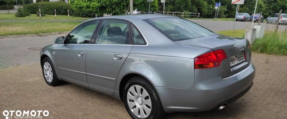 Audi A4 Limousine - 28