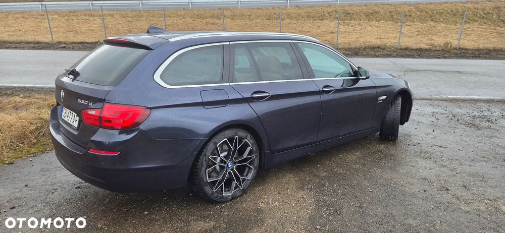 BMW Seria 5 530d xDrive Luxury Line - 6