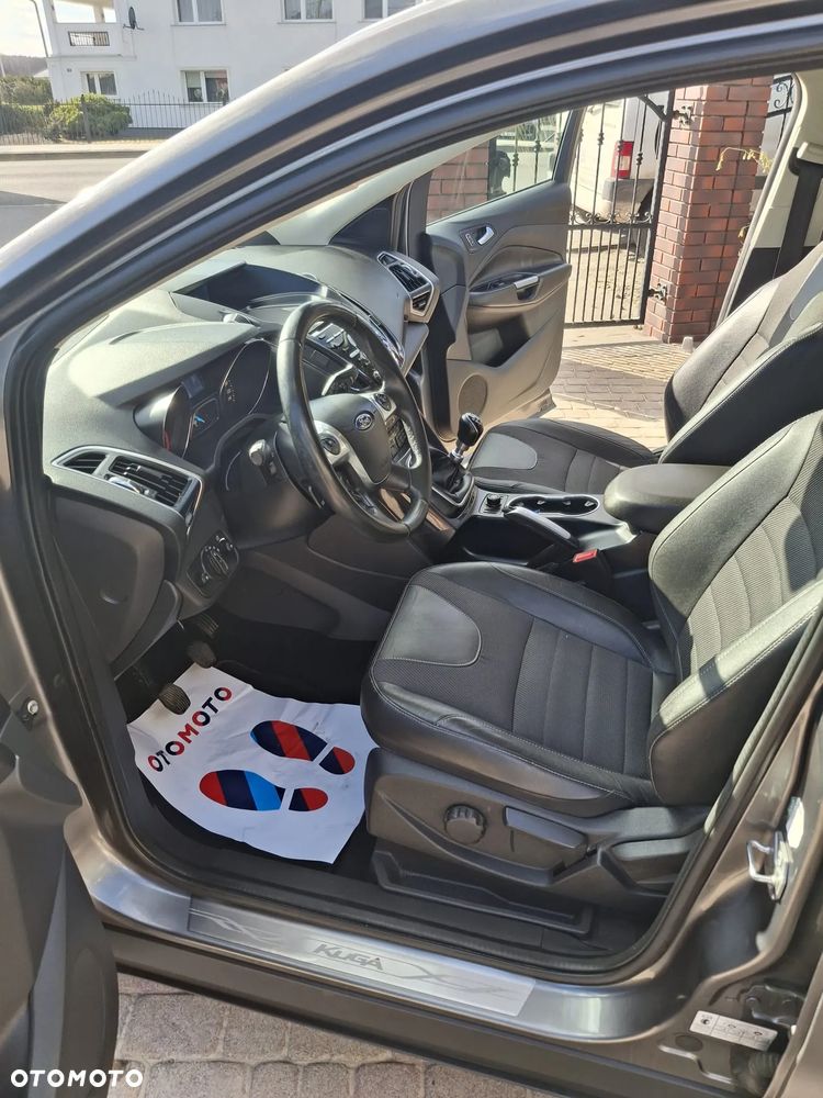 Ford Kuga 1.6 EcoBoost 2x4 Titanium - 10